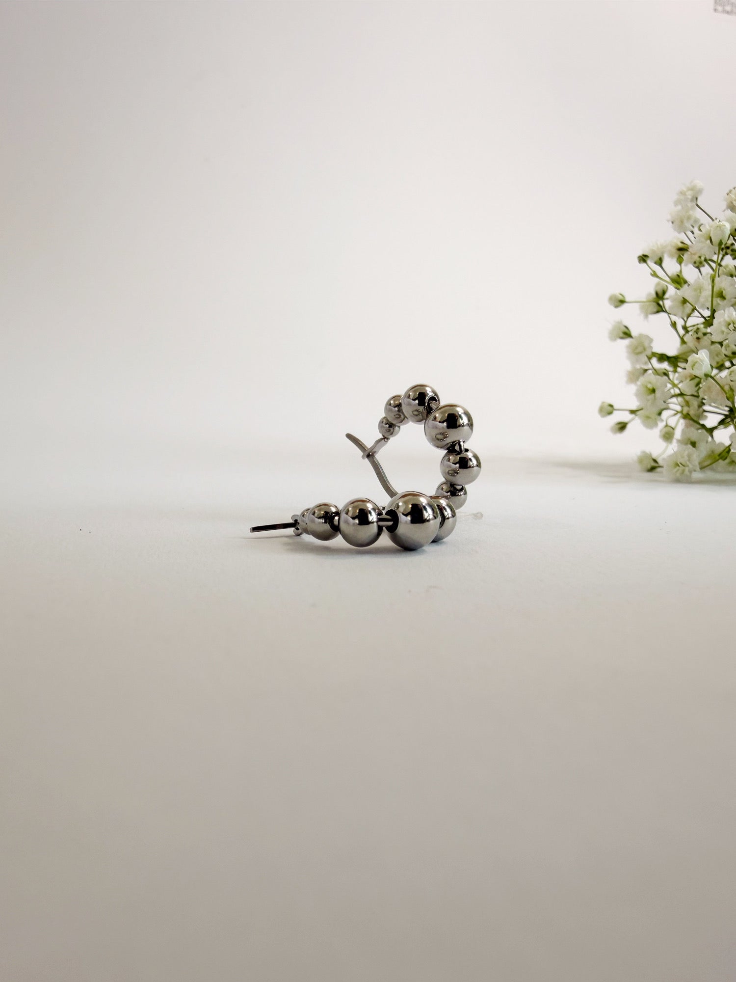 Poppy Ohrringe 18K vergoldet Frontansicht