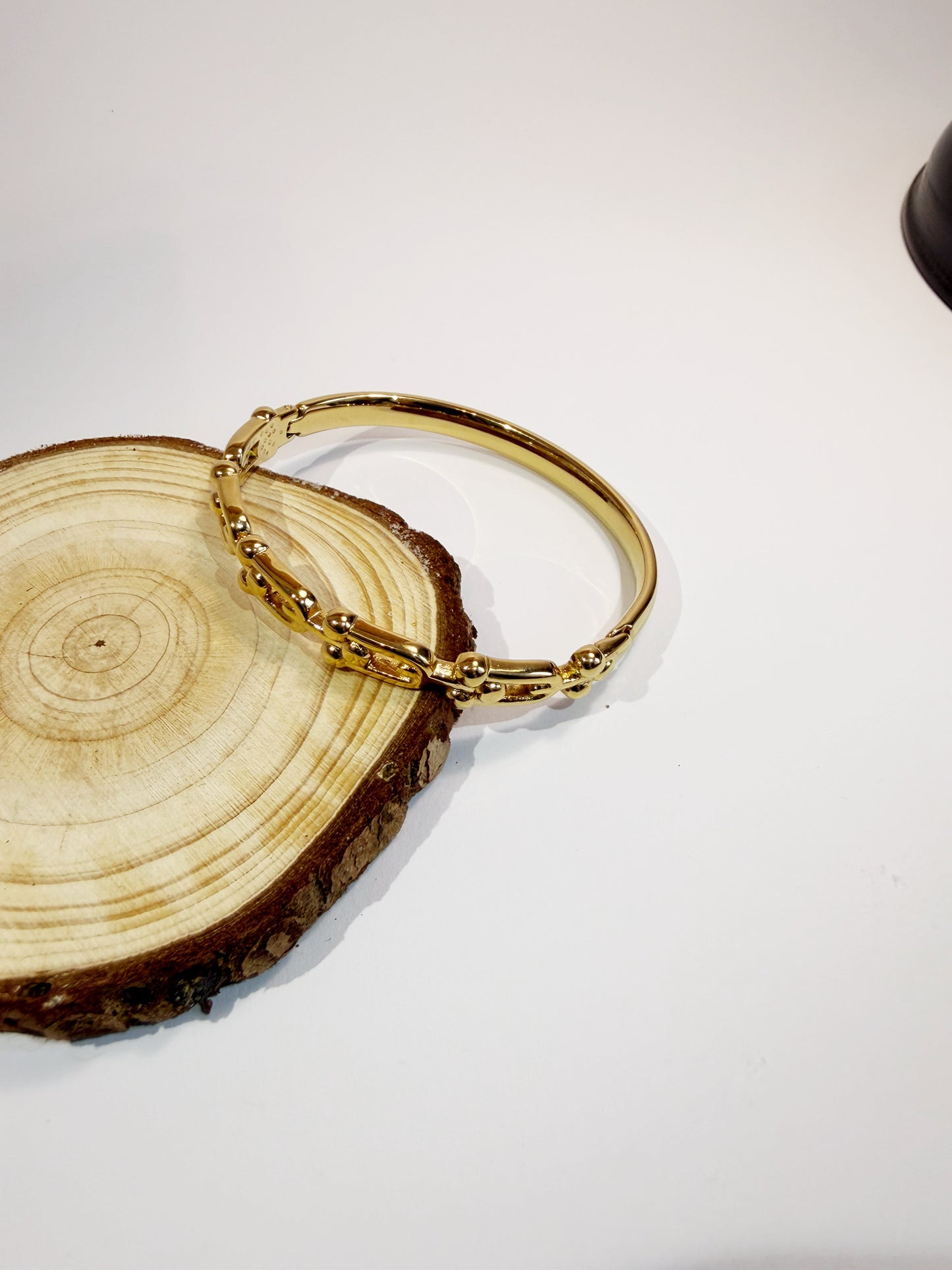 Chain Armreif 18K vergoldet Seitenansicht