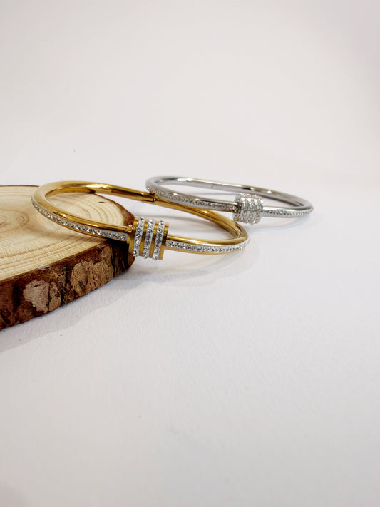 Orchid Armreif 18K vergoldet Frontansicht