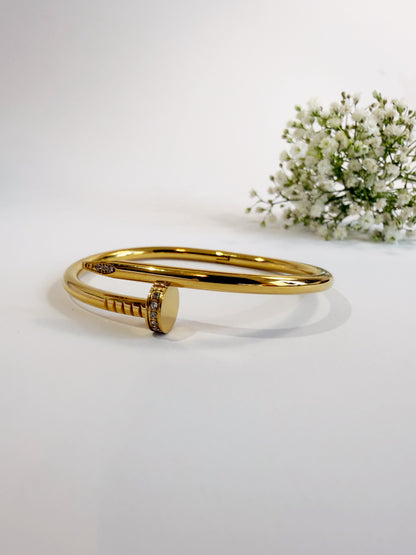 Flora Pure Armreif 18K vergoldet Detailansicht