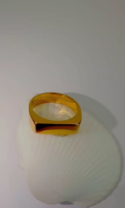 Royal Ring/ 18K vergoldet